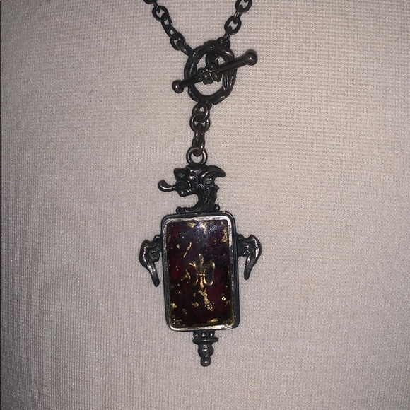 Vintage Fleur de Lis Necklace - Picture 7 of 7